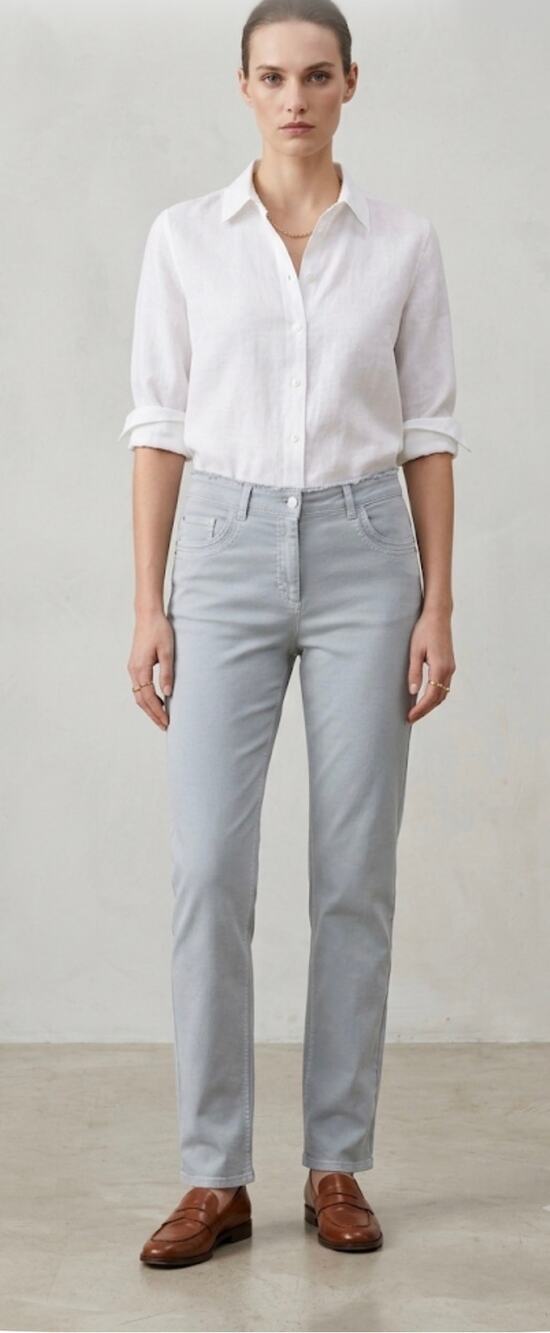 Luisa Cerano Straight Leg Jean in Light Blue 36 US 6